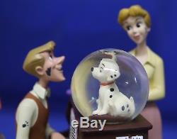 101 Dalmatians Parlor Scene Disney Musical Light up Snowglobe