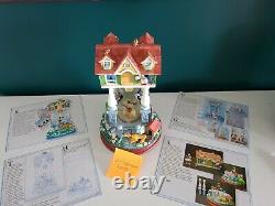 AMAZING Walt Disney MICKEY'S HOUSE Hourglass Snowglobe Lights Up Music Box