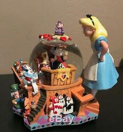 Alice in Wonderland'The Trial' Snow Globe Musical Walt Disney 2001 50th Anniver