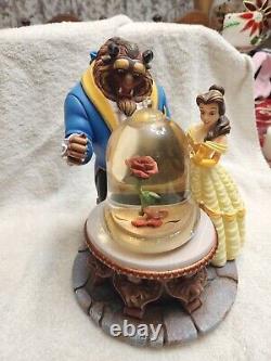 Beauty and The Beast Large Magic Rose Lights up Musical Snow Globe Disney 1991