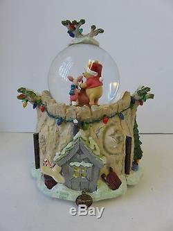 DISNEY Holiday Winnie the Pooh Snow Globe 1963 Wonderland Music Co Mr. Sander #02