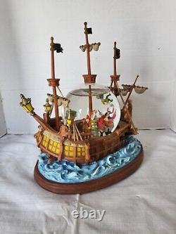 DISNEY Peter Pan Captain Hook Pirate Ship YOU CAN FLY Musical Snow Globe