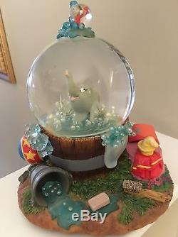 Disney Store Exclusive Dumbo & Timothy Motion Musical Snow Globe Rare