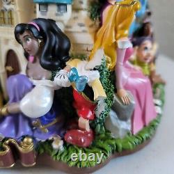 Disney A Magical Gathering Double Snow Globe Musical (Pinocchio is damaged)