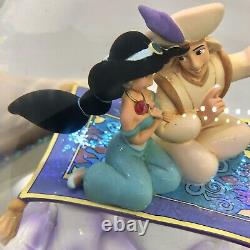 Disney Aladdin & Jasmine Musical Jumbo Snow Globe Plays A Whole New World 1992