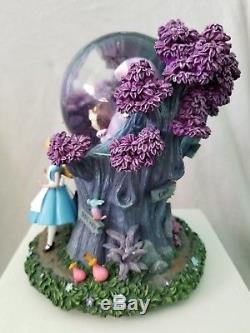 Disney Alice In Wonderland Cheshire Cat Musical Snow Globe Rare I'm Late RARE