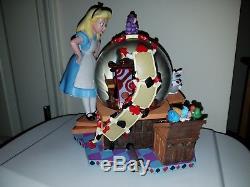 Disney Alice in Wonderland Snowglobe