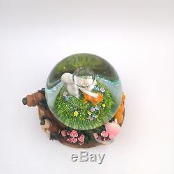 Disney Aristocats Snow Globe Plays'Everybody Wants to be a Cat