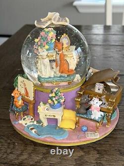 Disney Aristocats and Cats Musical Snow Globe Everybody Wants To Be A Cat RARE