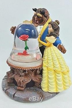 Disney Beauty and the Beast Snowglobe Water Globe Snowglobe Belle & Beast Rose
