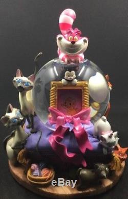 Disney CATS SNOW Water GLOBE Cheshire Cat Can You Feel The Love Tonight Musical