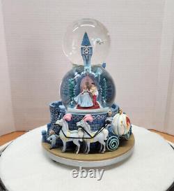 Disney Cinderella Wedding Castle Double Snow Globe