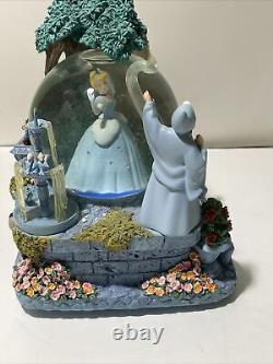 Disney Cinderella's Magical Gown Musical Snow Globe -Everything Works, With BOX