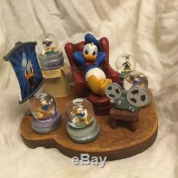 Disney Donald Duck Through The Years Figurine Statue with 5 Minis Snow Globe-MIB