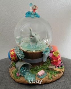 Disney Dumbo Takes A Bubble Bath Snowglobe Collectible Snow Water Globe Working