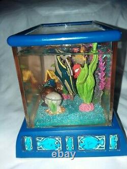 Disney Finding Nemo Aquarium Fish Tank Snow Globe Music Box Tiny Bubbles Rare