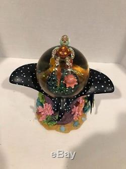 Disney Finding Nemo Snowglobe Coral Reef Over Waves Motion Blower Musical