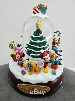 Disney Holiday Christmas Fab 5 Snowglobe Celebrate The Season Musical Globe New