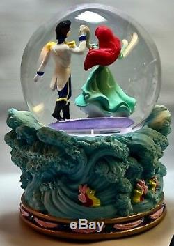 Disney LITTLE MERMAID Ariel & Eric Plays PART of YOUR WORLD Snow Globe