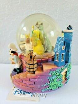 Disney Lady and The Tramp Musical Snow Globe Plays Bella Notte