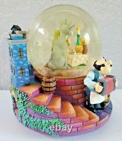 Disney Lady and The Tramp Musical Snow Globe Plays Bella Notte