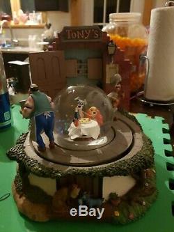 Disney Lady and The Tramp Snowglobe