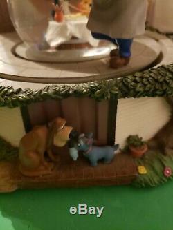 Disney Lady and The Tramp Snowglobe