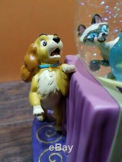 Disney Lady & the Tramp Siamese Cat Si Am Music Blower Glitter Water Snow Globe