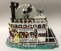 Disney Liberty Belle Riverboat Fantasmic Musical Snow Globe 9.75 X 11.5 NICE