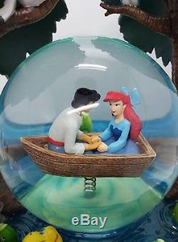 Disney Little Mermaid Kiss the Girl Snowglobe