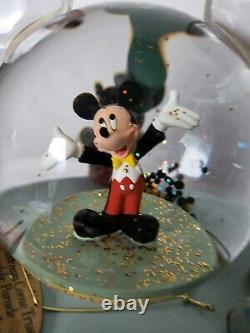 Disney Mickey Thru the Years Share a Dream Come True Parade Snow Globe Ears