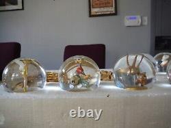 Disney Mini Snow Globes tree 10 mini snow globes