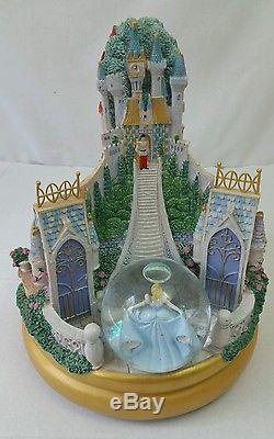 Disney Multi Princess Rotating Snowglobe With Music Rare Cinderella Snow white