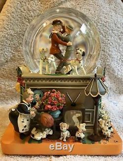 Disney Musical Snow Globe 101 Dalmatians Anita & Roger Cruella de Vil #22130