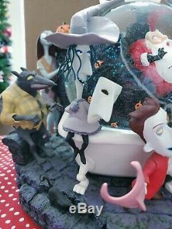 Disney Nightmare Before Christmas Jack Skellington Captures Santa Snowglobe