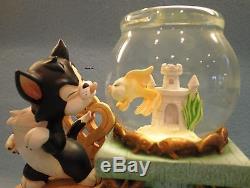 Disney Pinocchio Figaro Cleo Fishbowl Figurine Snow Globe Retired Super Rare Htf