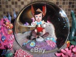 Disney Pinocchio Looking For Monstro Under The Sea Brahms Waltz Snow Globe Rare