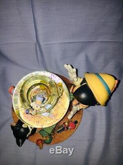 Disney Pinocchio Snowglobe Globe Plays Toyland By Victor Herbert Musical Globe