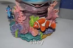 Disney Pixar FINDING NEMO Over The Waves MR RAY Coral Reef DORY Music Snow Globe