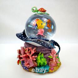 Disney Pixar Finding Nemo Coral Reef Musical Snow Globe. Beautiful