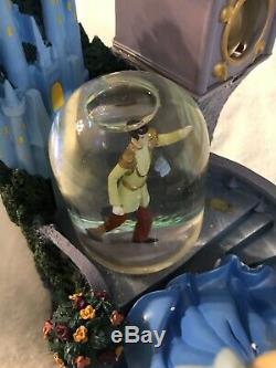 Disney Princess Cinderella Figure Clock Snowglobe Musical Limited Edition NIB