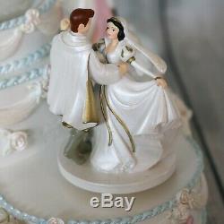 Disney Princesses Cinderella Wedding Cake Musical Snow Globe So This is Love