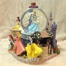 Disney Princesses MAGICAL WISHING PLACES Musical Snow Globe-MIB