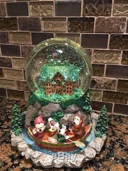 Disney Resort Wilderness Lodge Mickey Donald Goofy snowglobe