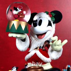 Disney Santa Mickey Mouse Christmas 15 Musical Snow Globe With Product Box
