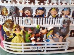 Disney Snow Globe Riverboat Liberty Belle Mickey Mouse