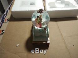 Disney Snow Globe Snowglobe Cinderella Cinderella's Carriage With box & Styrofoa