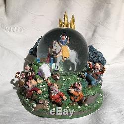 Disney Snow White & 7th Dwarfs HAPPY EVER AFTER Musical Figurines Snow Globe-MIB