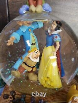 Disney Snow White And The Seven Dwarfs Dancing Musical Snow Globe Pre-owned