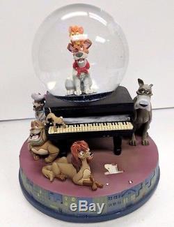 Disney Store Oliver and Company Musical Snow Water Globe Why Should I Worry RARE